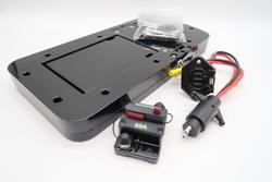 Patriot Marine keulamoottorin asennussarja. Sis.alumiinisen pikakiinnitysjalan, virtaliittimen, virtapistokkeen sek&auml; 60A automaattisulakkeen. Sopii yleisimpiin keulamoottoreihin (mm. Minn Kota ja Motorguide)