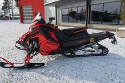 XCR Moottorikelkka