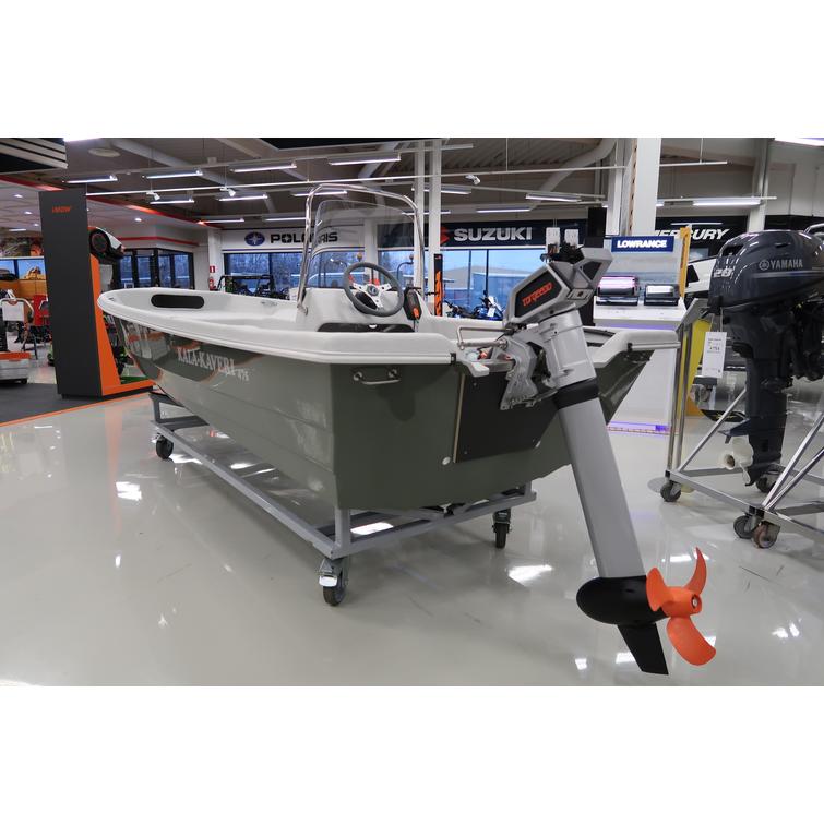 eSUVI 475 R 2026 uusi vene ja Torqeedo Cruise 2.0 akkuperämoottori