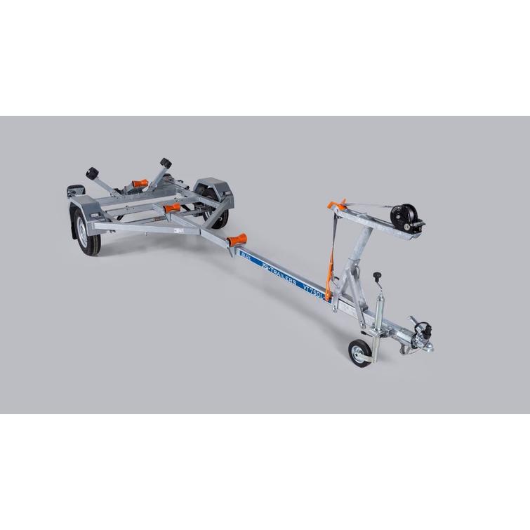 VT 750 L-4 uusi venetraileri