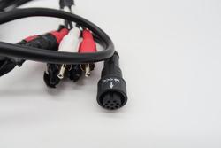 Buster Q2 audiokaapeli (pyöreä liitin + RCA liittimet 6)