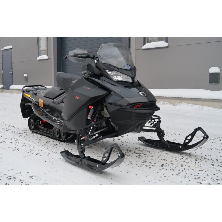 Renegade Moottorikelkka