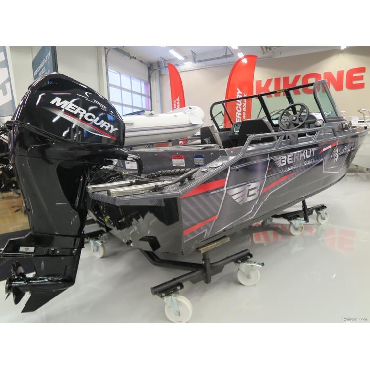 S Fisher Black Edition / Mercury F40