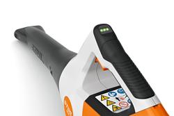 Stihl BGA 30.0 akkupuhallin. Sis 2 kpl AS 2 akkua ja AL 1 laturin