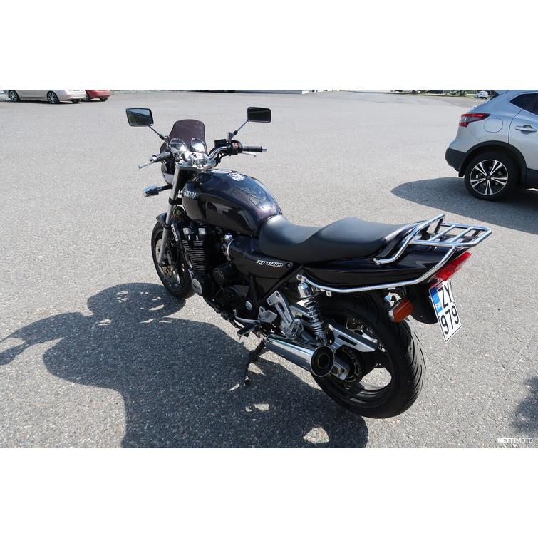 XJR Moottoripy&ouml;r&auml;
