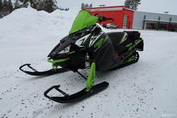 XF Moottorikelkka